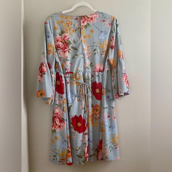 Umgee - Blue Floral Faux Wrap Midi Dress -‎ Women's M - Picture 3 of 4